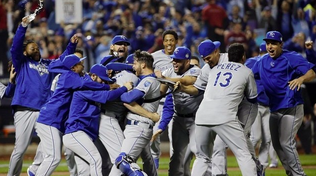 kansas city royals hugging